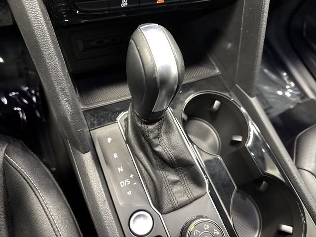 Used 2020 Volkswagen Atlas Cross Sport SEL image 22