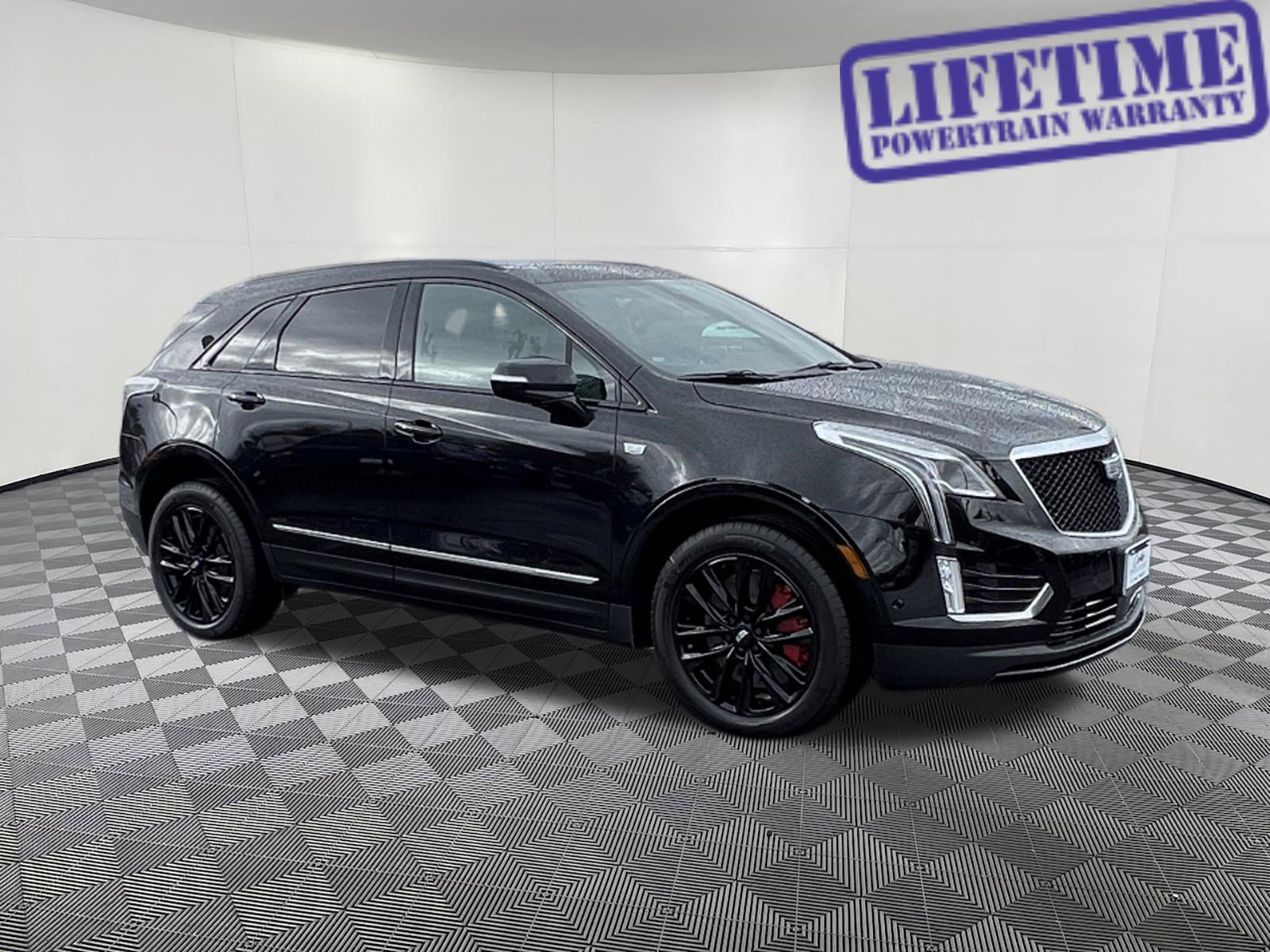 New 2026 Cadillac XT5 Sportv w/ LPO, Blue Accent Package AWD/4WD image 1