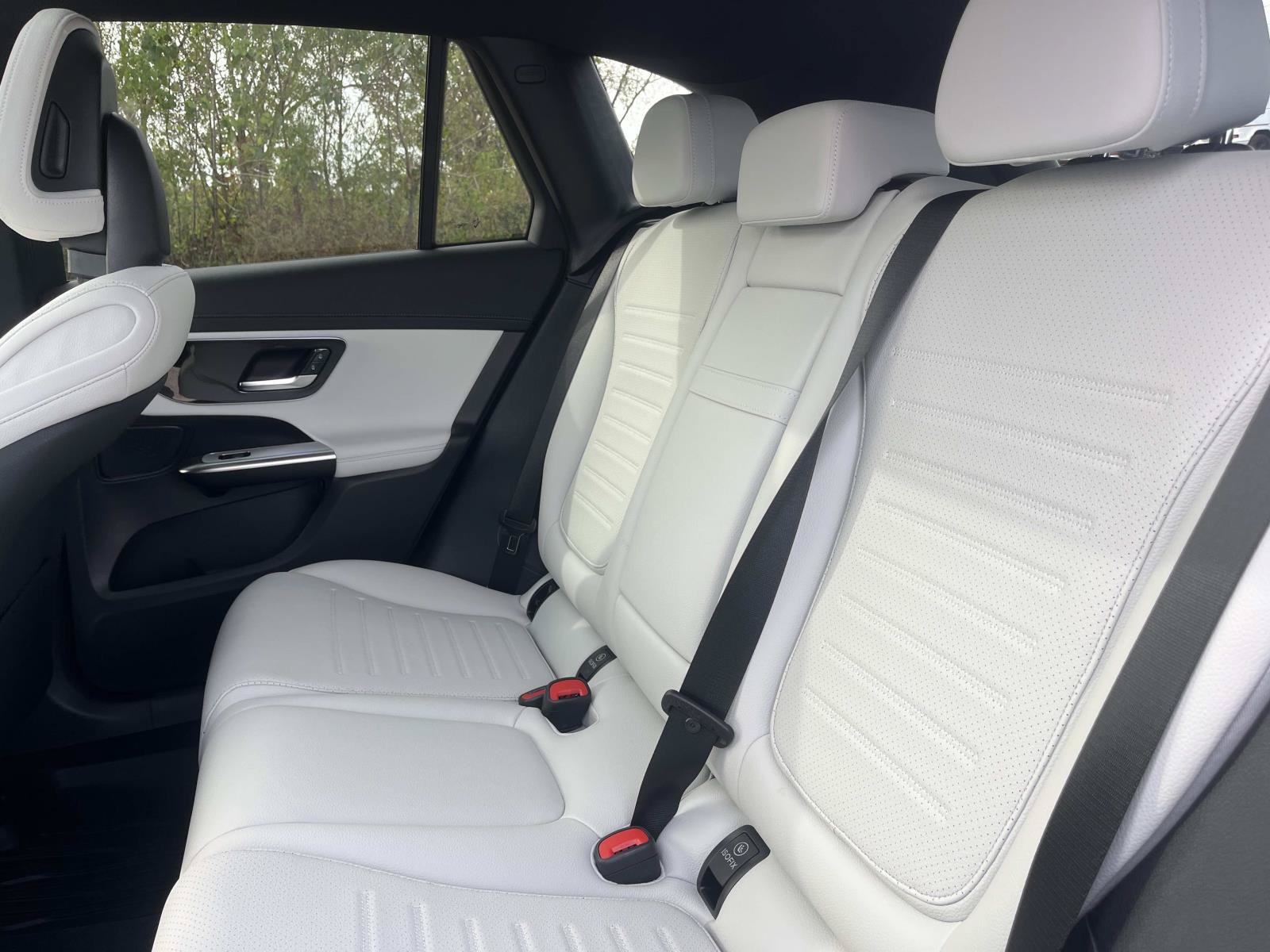 Certified 2026 Mercedes-Benz GLC 300 4MATIC image 17