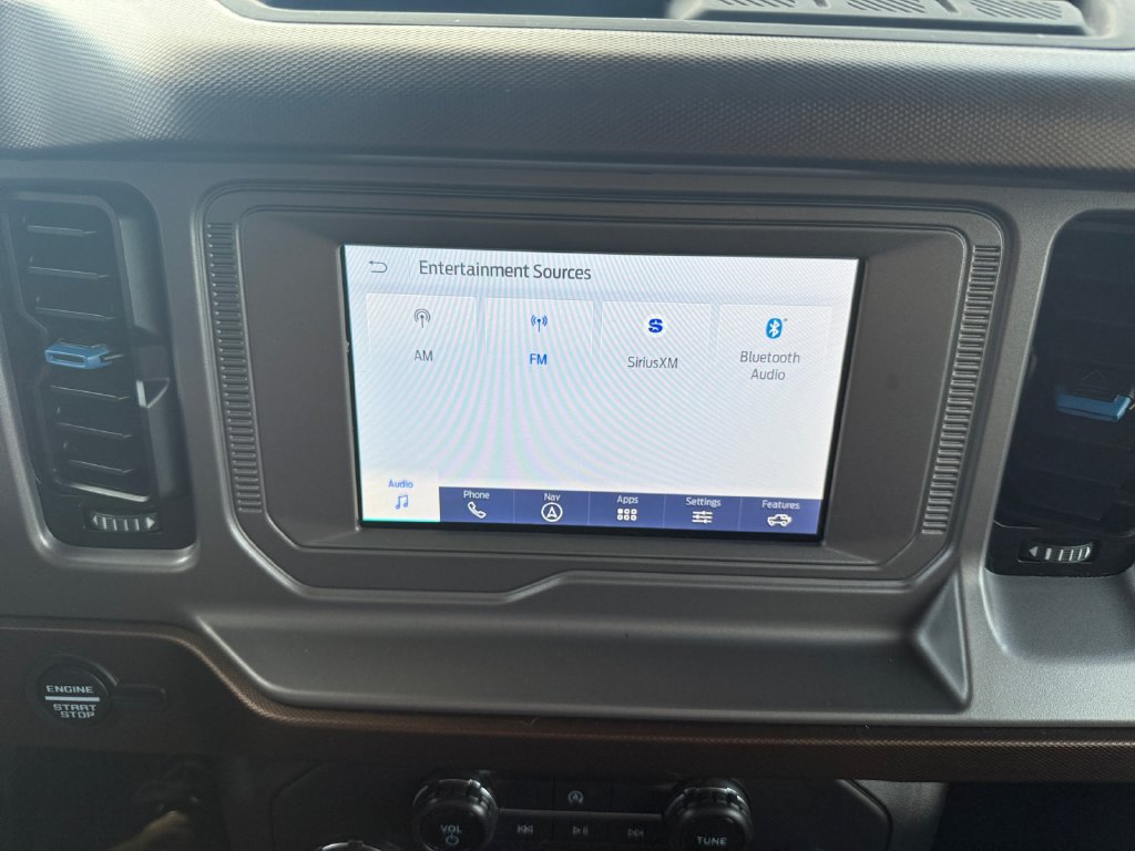 Used 2022 Ford Bronco Outer Banks AWD/4WD image 17