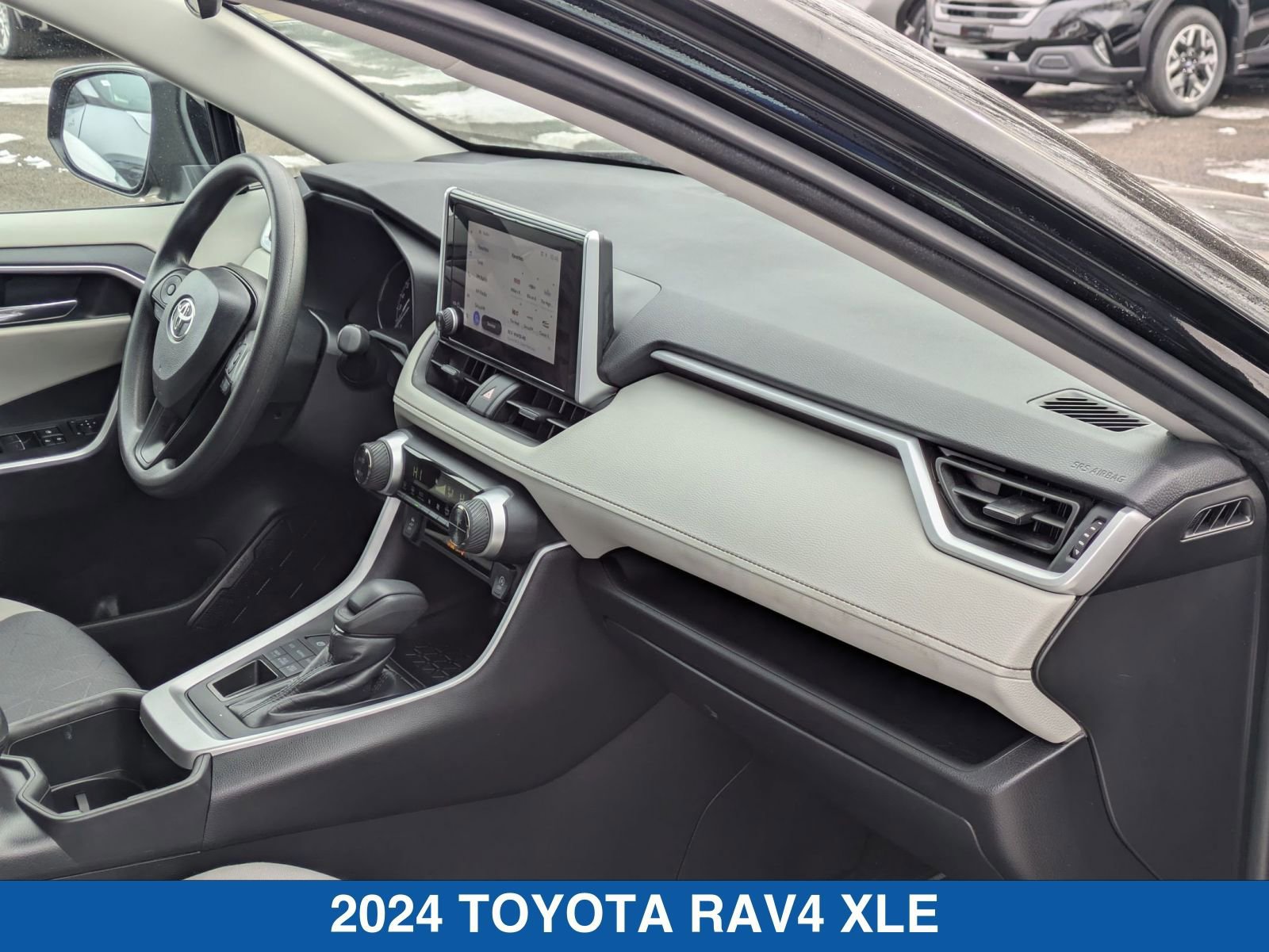 Used 2024 Toyota RAV4 XLE w/ Convenience Package image 37