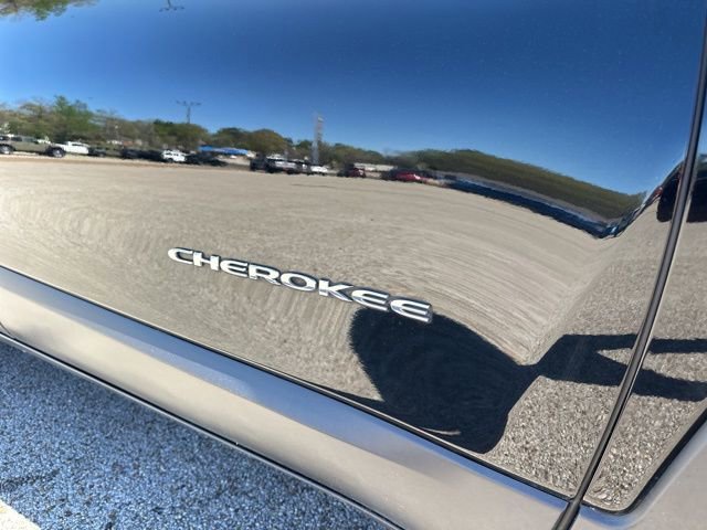 Used 2019 Jeep Cherokee Latitude Plus image 48