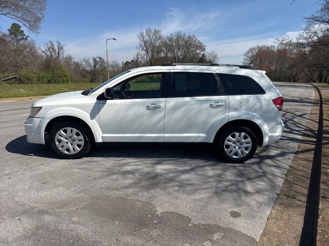 Used 2017 Dodge Journey SE image 4