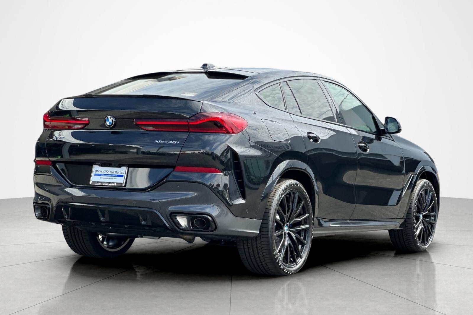 New 2027 BMW X6 xDrive40i w/ Climate Comfort Package AWD/4WD image 5