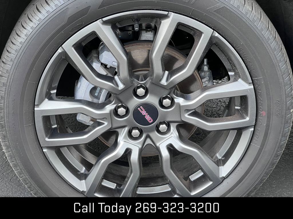 Used 2023 GMC Terrain Denali w/ Black Diamond Edition AWD/4WD image 7