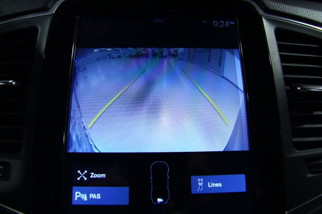 Used 2016 Volvo XC90 T6 Momentum image 13