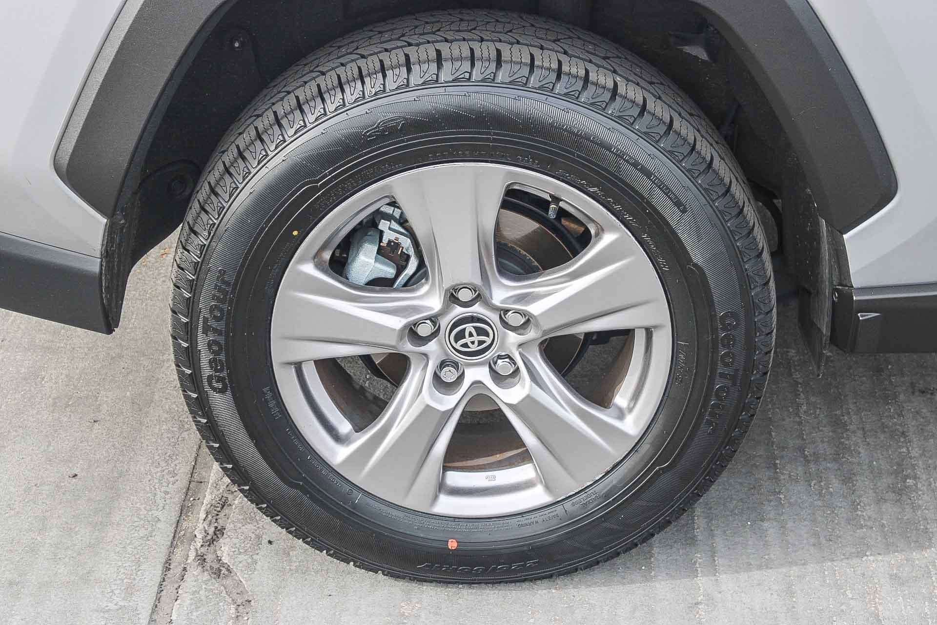 Certified 2023 Toyota RAV4 XLE w/ Convenience Package image 12