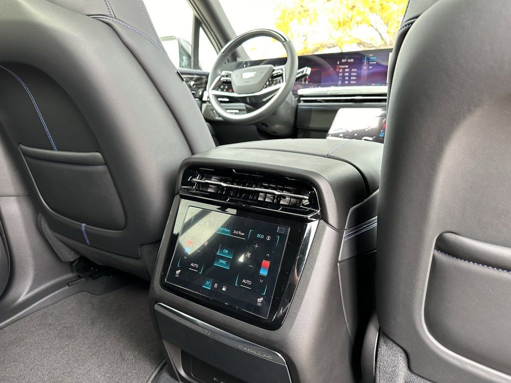 New 2025 Cadillac Escalade IQ Sport 1 w/ LPO, ONYX Package image 27