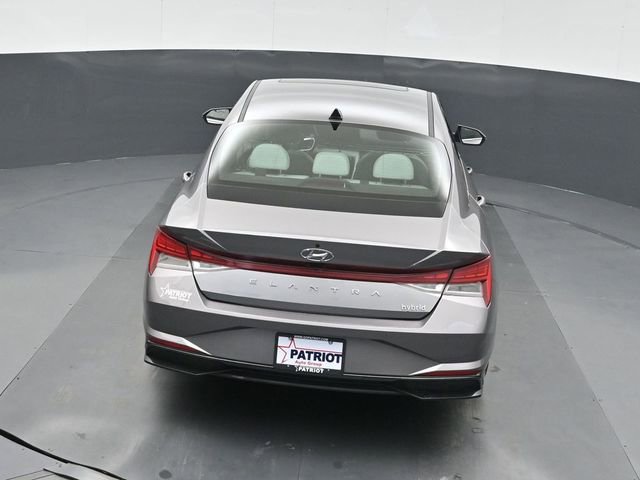 Used 2023 Hyundai Elantra Limited image 32