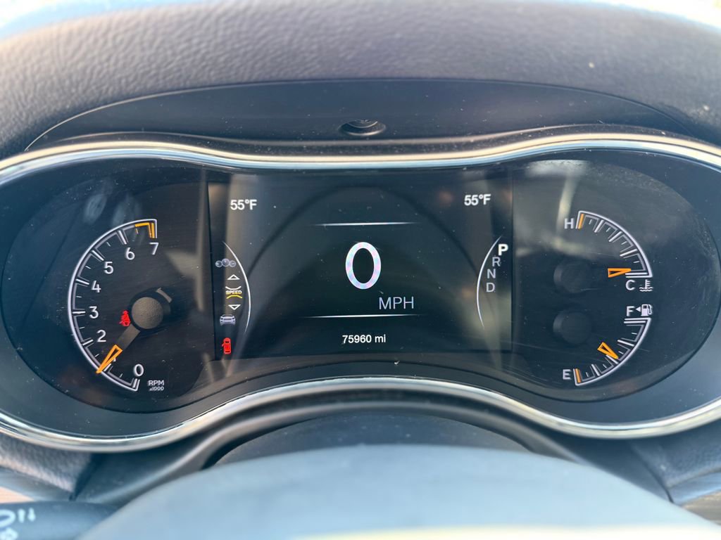 Used 2020 Jeep Grand Cherokee Laredo image 15