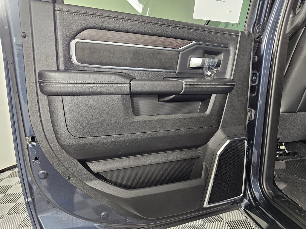 New 2026 RAM 3500 Laramie w/ Night Edition AWD/4WD image 33