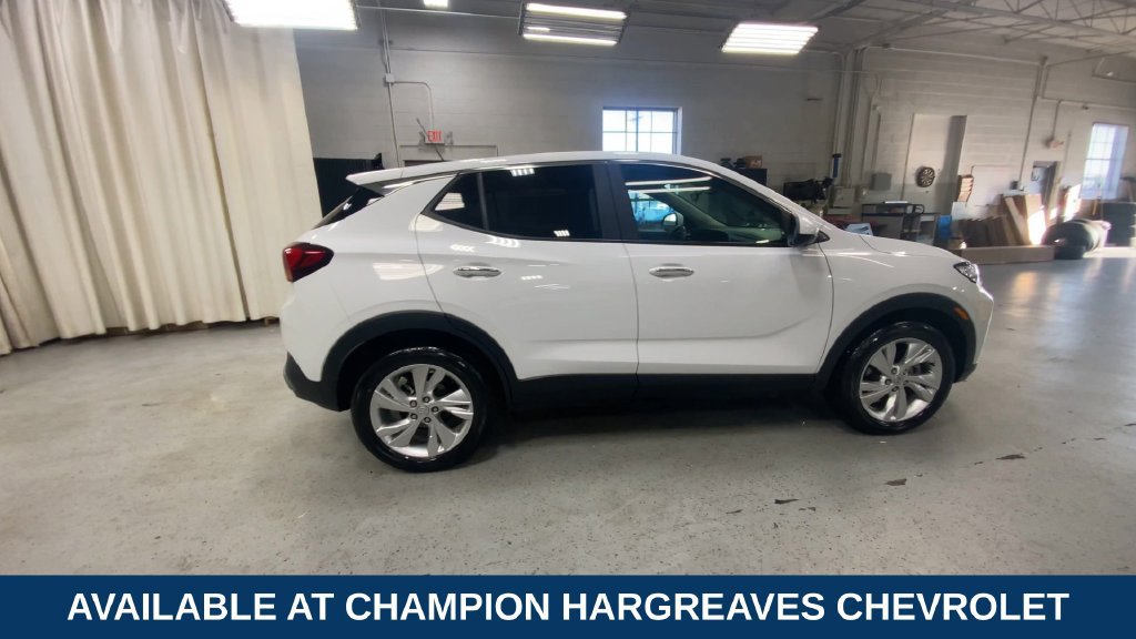 Certified 2024 Buick Encore GX Preferred w/ Comfort Package FWD image 11