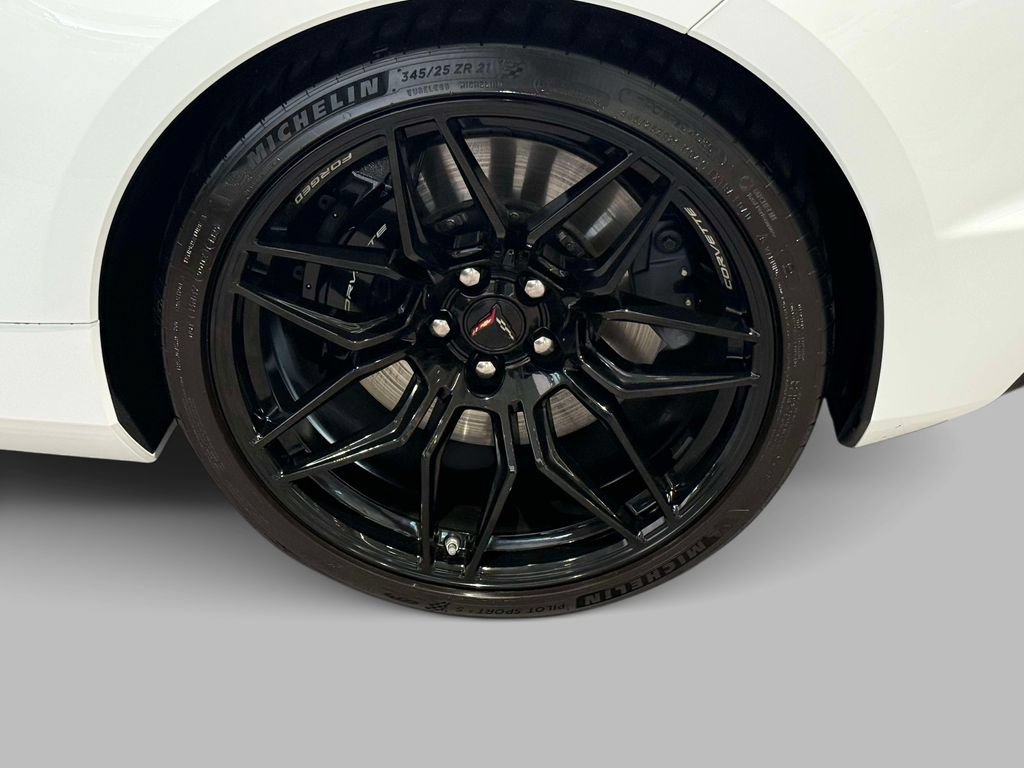 Used 2026 Chevrolet Corvette Z06 RWD image 13