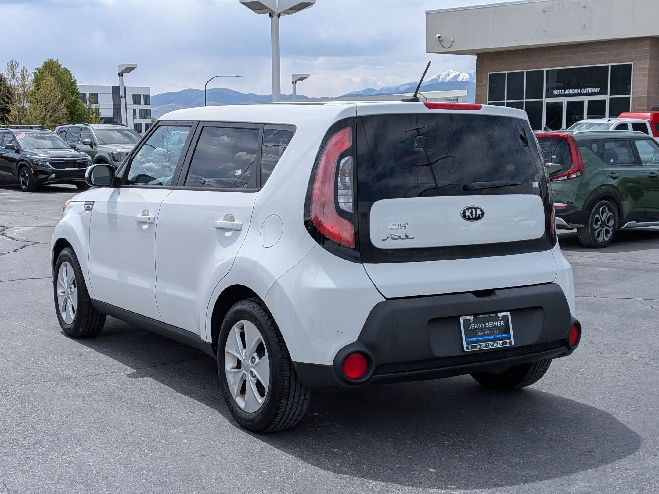 Used 2015 Kia Soul FWD image 3