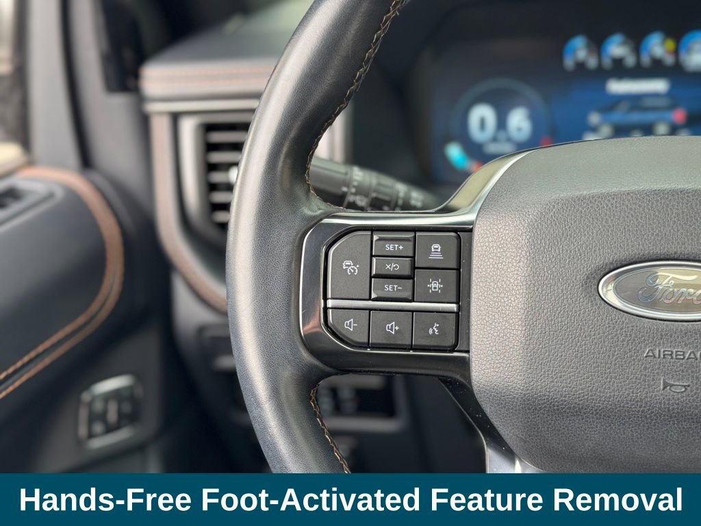 Used 2022 Ford Expedition Platinum image 11