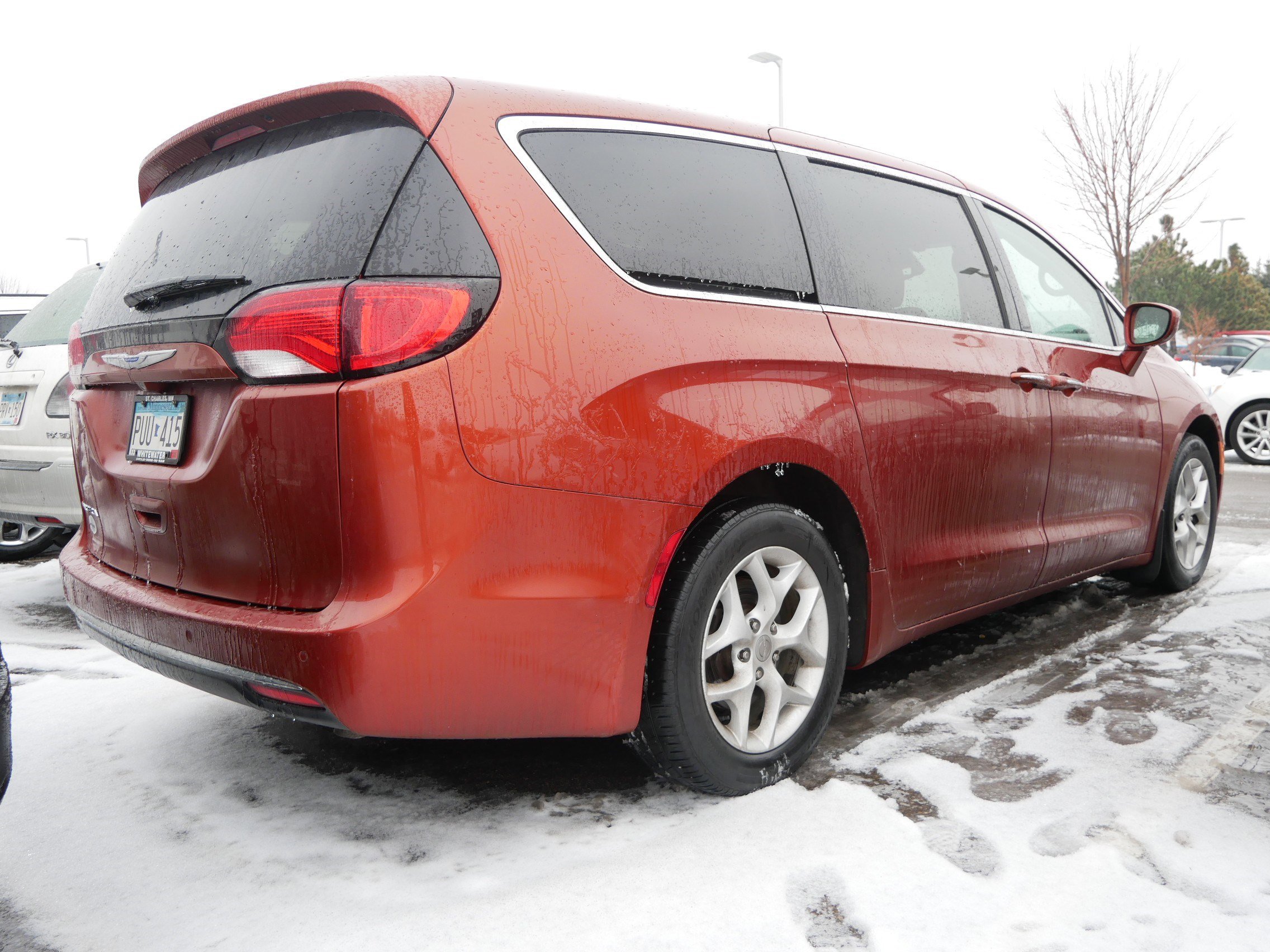 Used 2018 Chrysler Pacifica Touring Plus w/ Tire & Wheel Group image 3