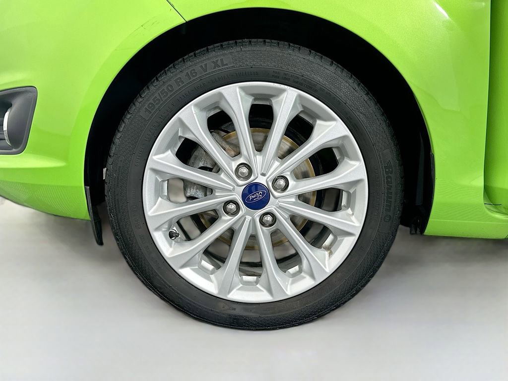 Used 2014 Ford Fiesta SE w/ Equipment Group 201A image 29