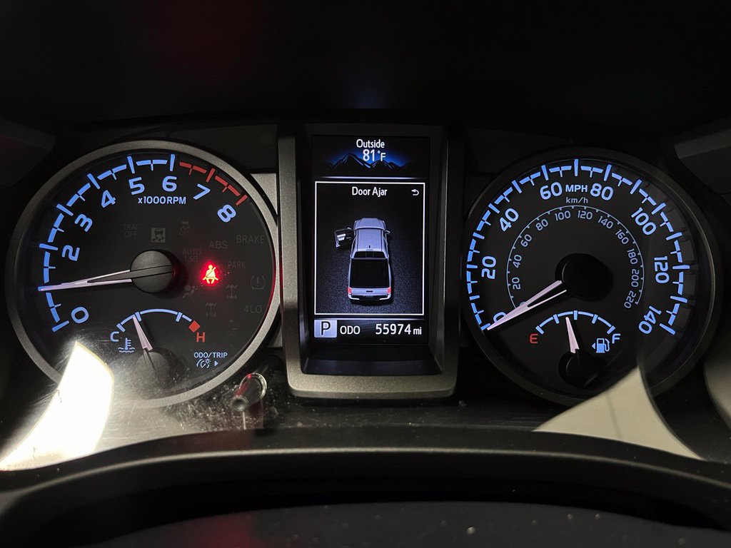 Used 2020 Toyota Tacoma TRD Sport w/ TRD Premium Sport Package AWD/4WD image 27