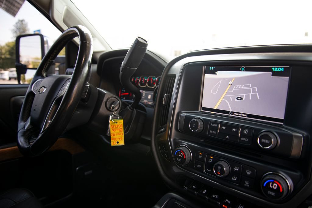 Used 2017 Chevrolet Silverado 3500 LTZ AWD/4WD image 20