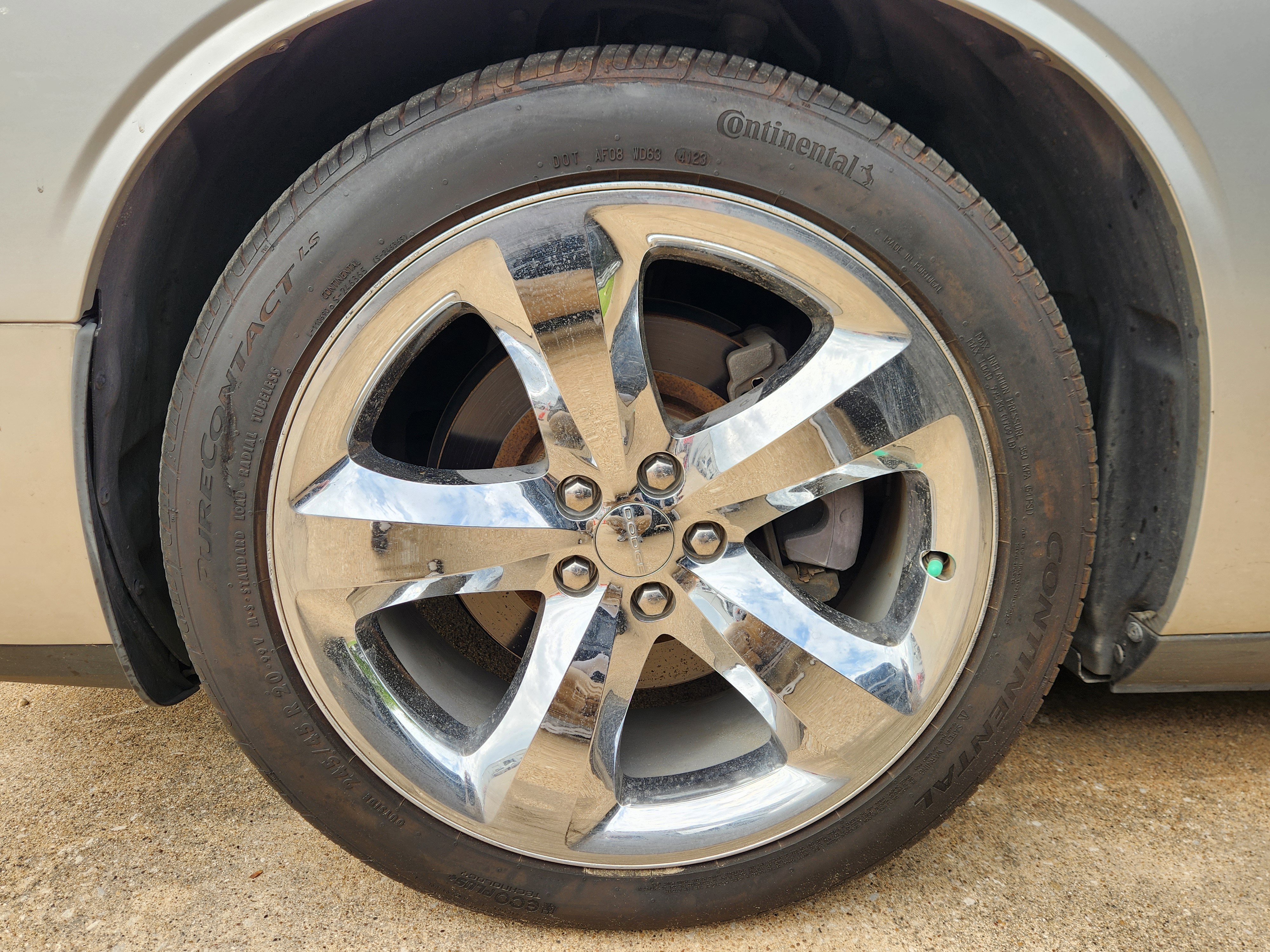 Used 2012 Dodge Challenger R/T Plus image 9