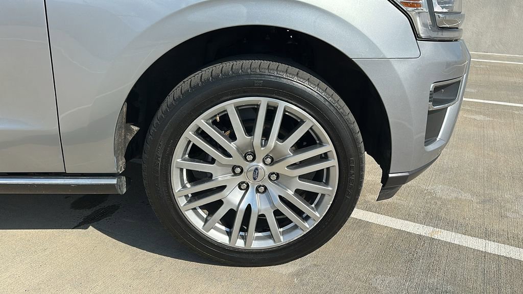 Used 2024 Ford Expedition Max Limited image 16