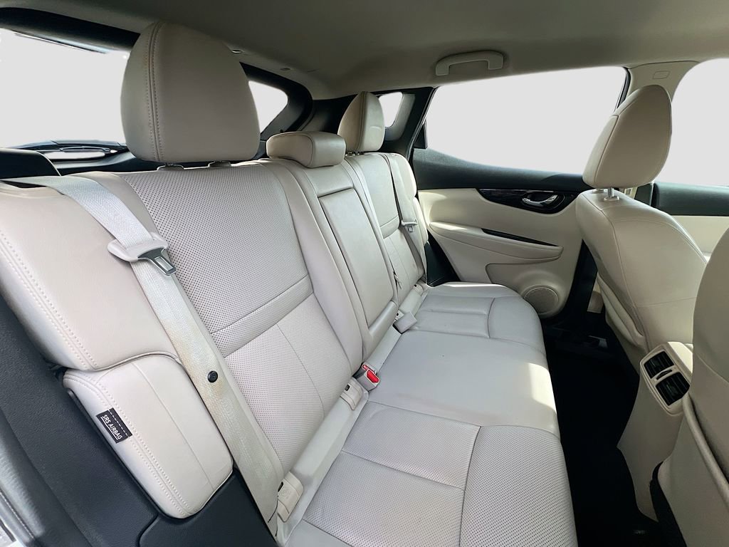 Used 2022 Nissan Rogue Sport SL image 24