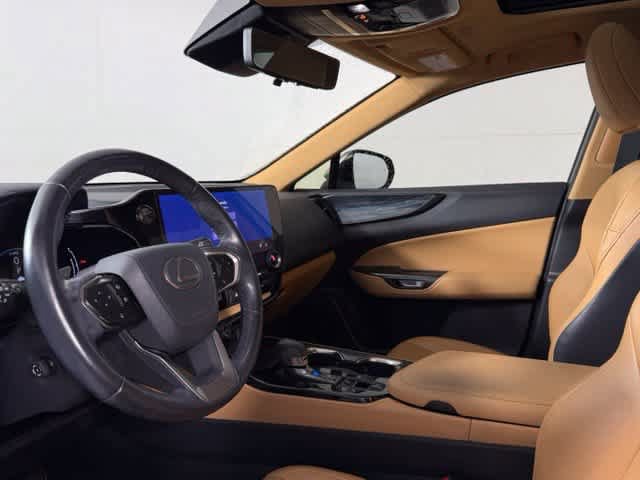 Used 2024 Lexus NX 350h AWD image 4