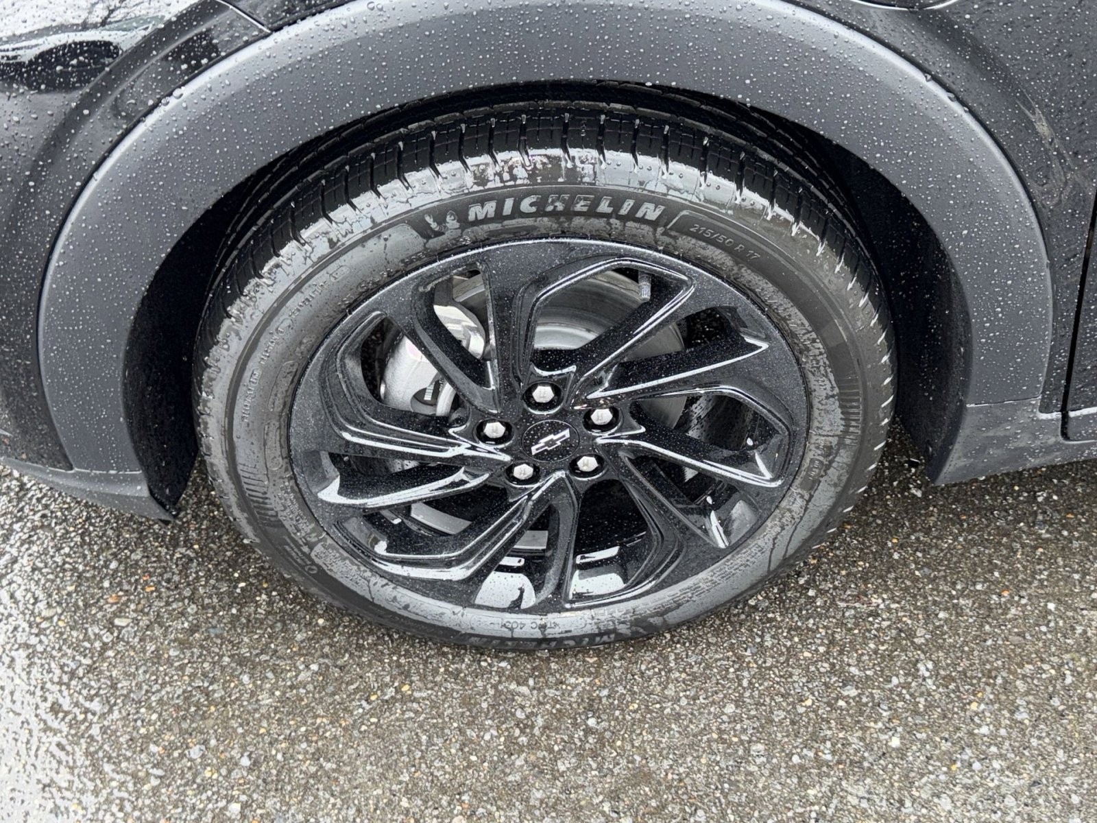 New 2027 Chevrolet Bolt RS FWD image 12