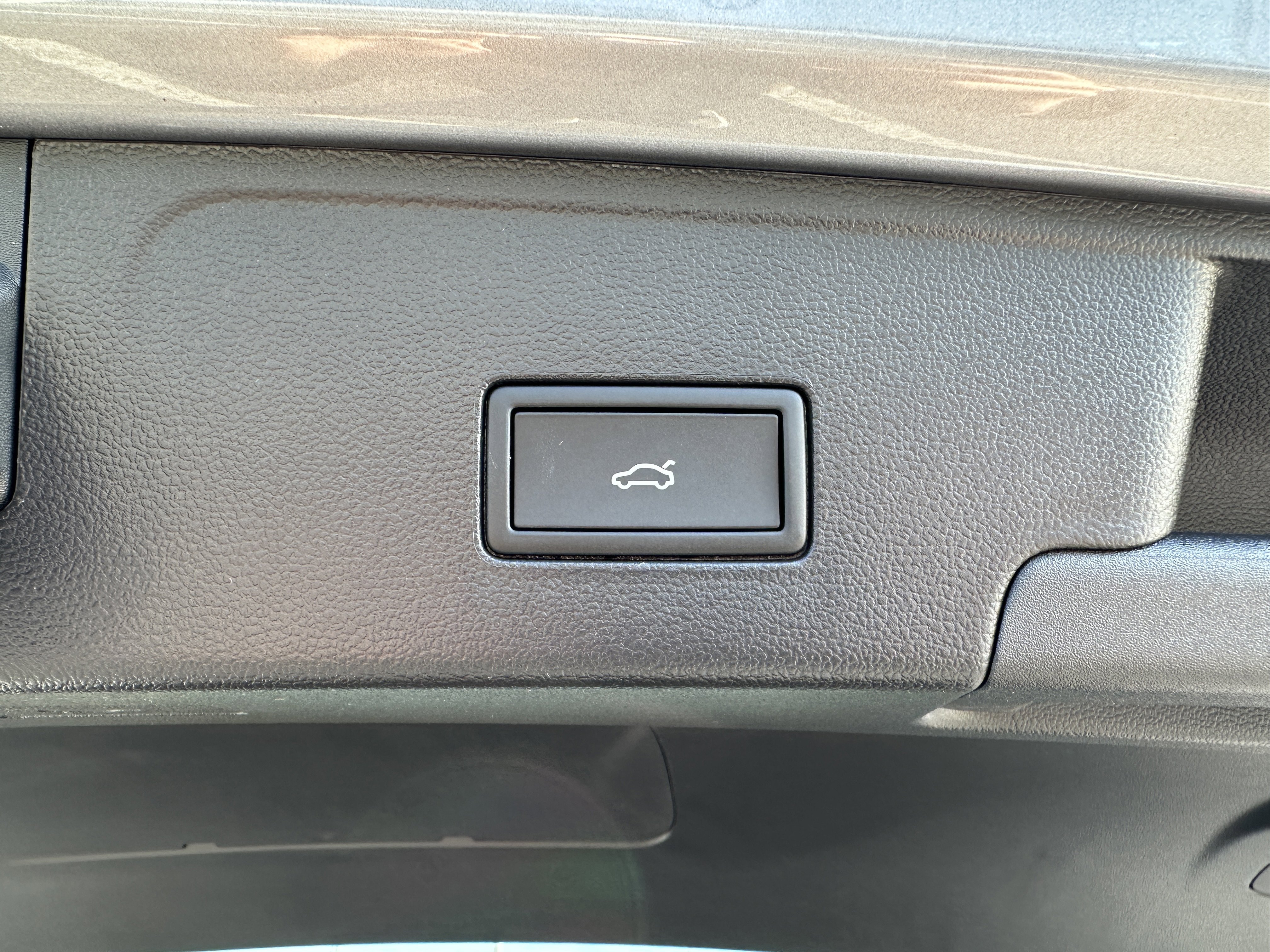 New 2026 Volkswagen Atlas Cross Sport SEL Premium R-Line image 29