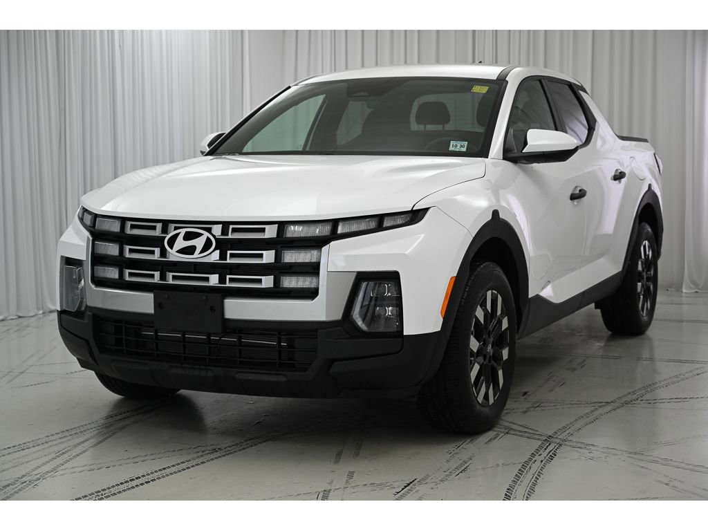 Used 2025 Hyundai Santa Cruz SE image 4