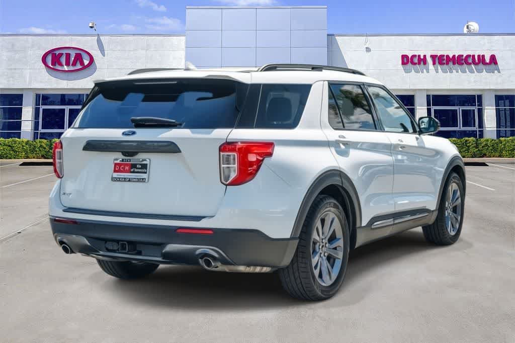 Used 2022 Ford Explorer XLT w/ Equipment Group 202A RWD image 4