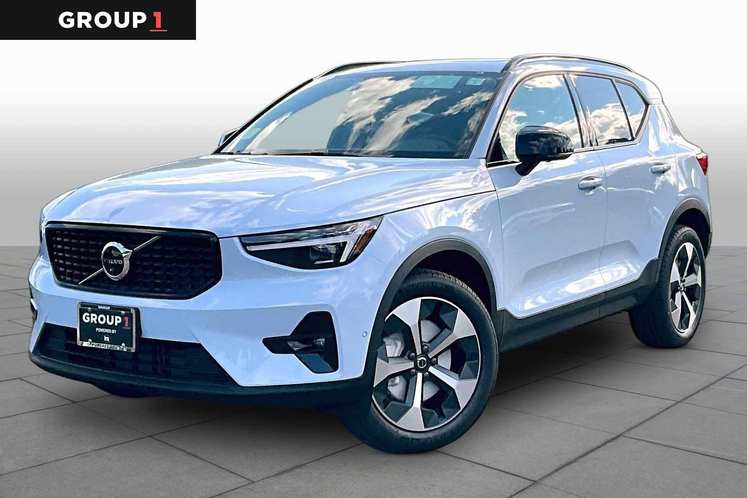 New 2026 Volvo XC40 B5 Plus w/ Protection Package Premier AWD/4WD image 1