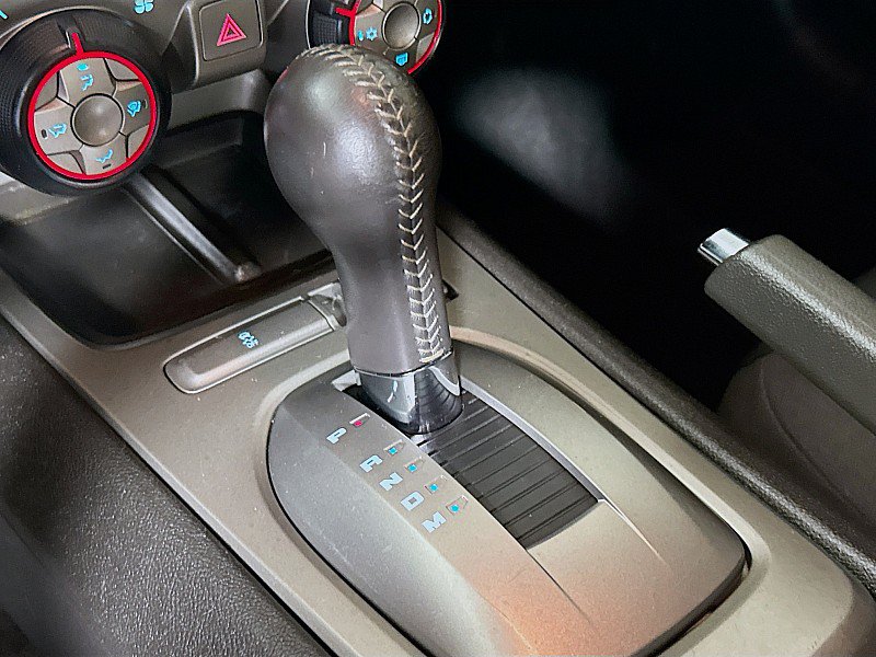Used 2015 Chevrolet Camaro LT RWD image 16