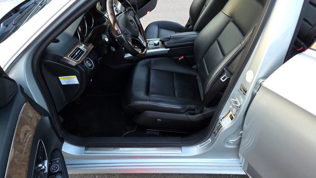 Used 2014 Mercedes-Benz E 350 4MATIC Sedan image 26