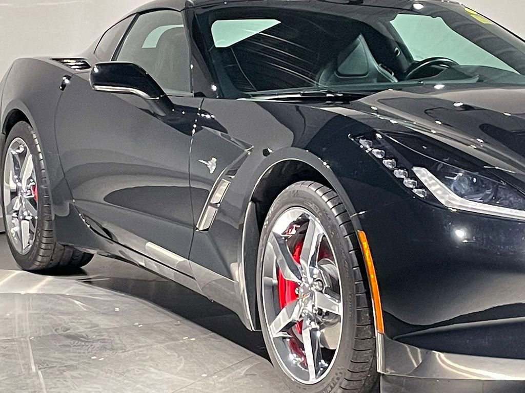 Used 2014 Chevrolet Corvette Stingray Coupe RWD image 14