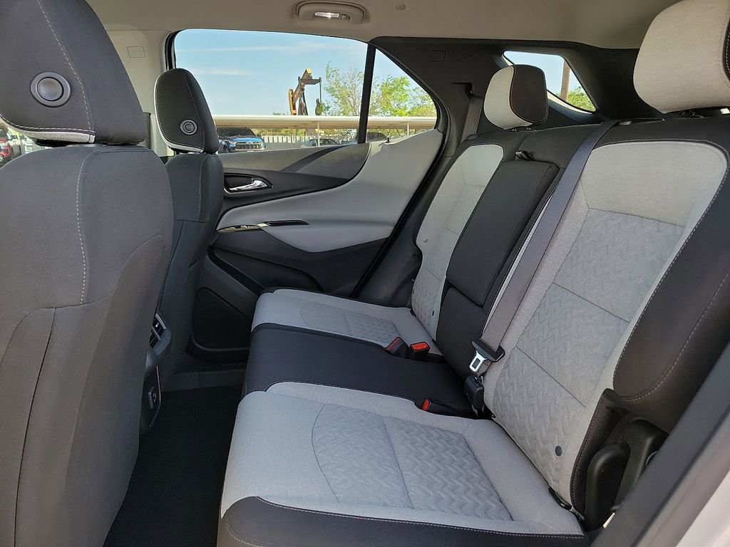 Used 2022 Chevrolet Equinox LS w/ LS Convenience Package FWD image 8