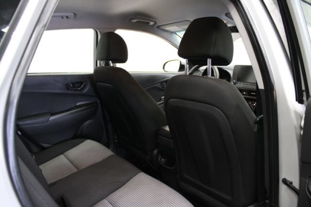 Used 2023 Hyundai Kona SE FWD image 24