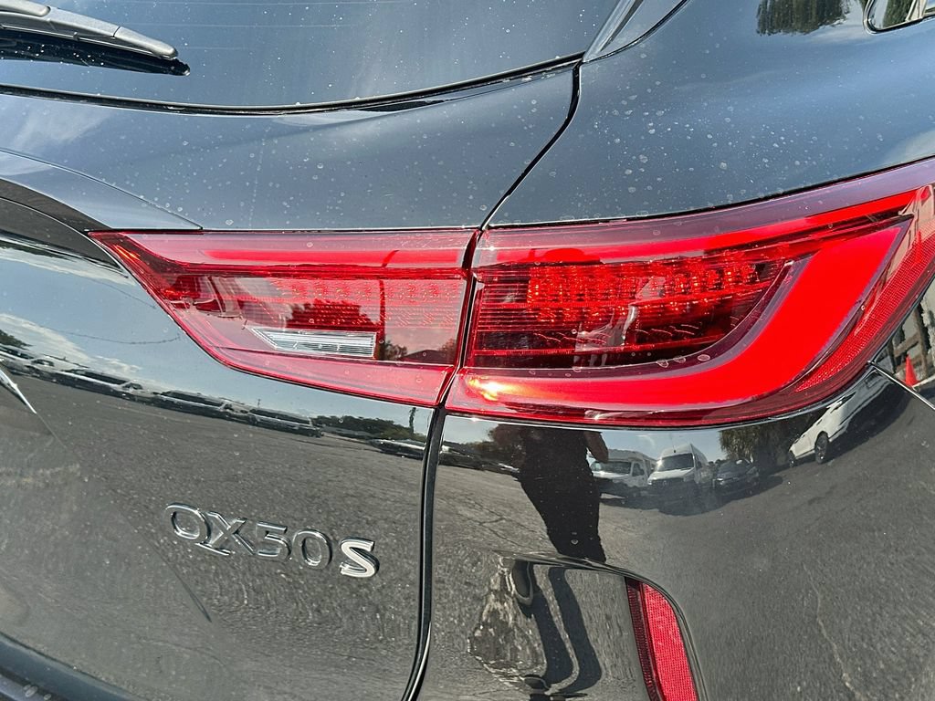 Certified 2025 INFINITI QX50 Sport AWD/4WD image 33