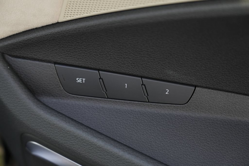 Used 2019 Audi e-tron Prestige AWD/4WD image 42