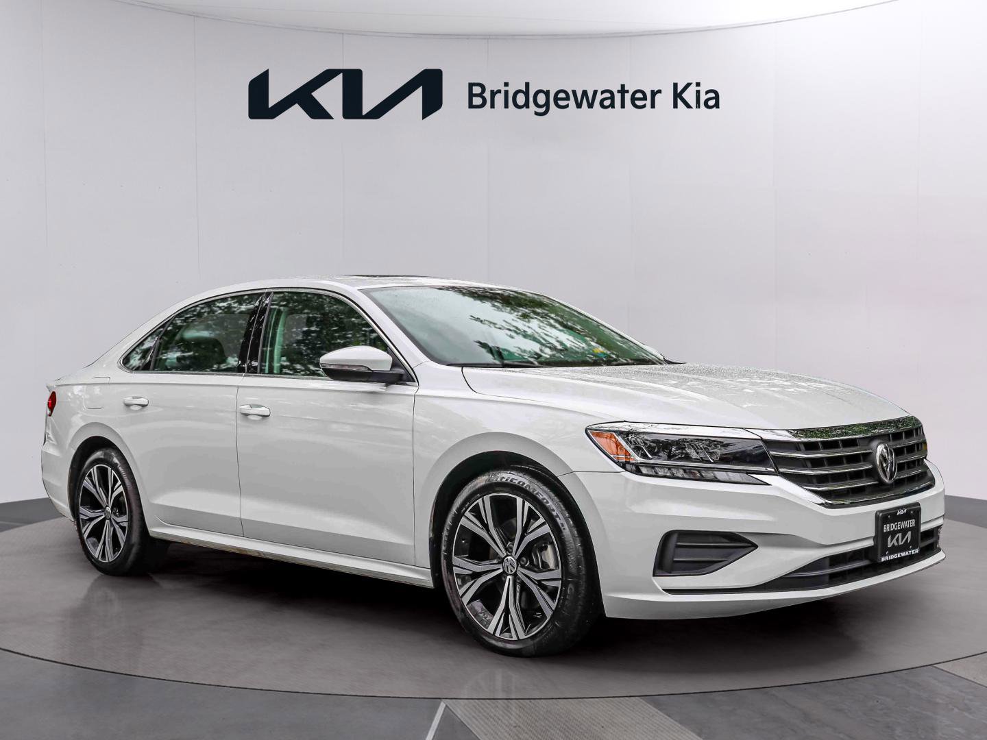 Used 2021 Volkswagen Passat 2.0T SE