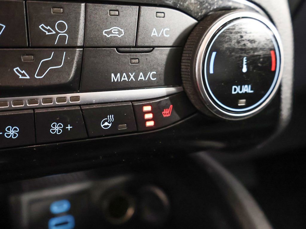 Used 2022 Ford Escape SEL image 45