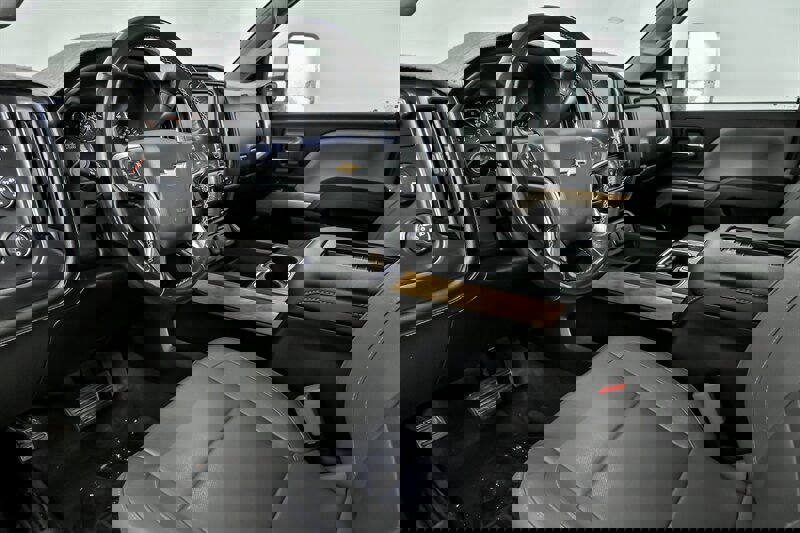 Used 2018 Chevrolet Silverado 3500 LTZ w/ Duramax Plus Package image 18