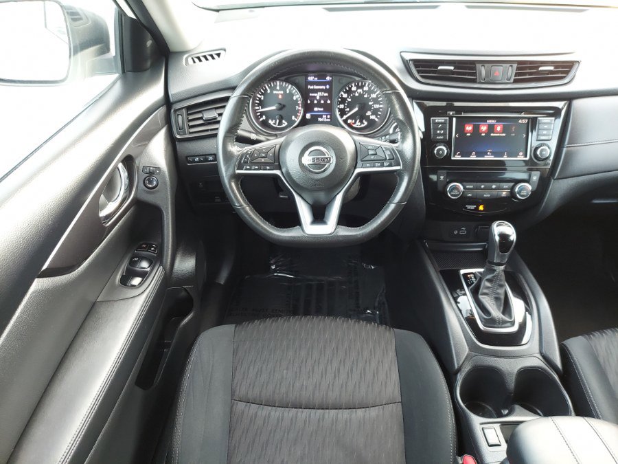 Used 2018 Nissan Rogue SV AWD/4WD image 10