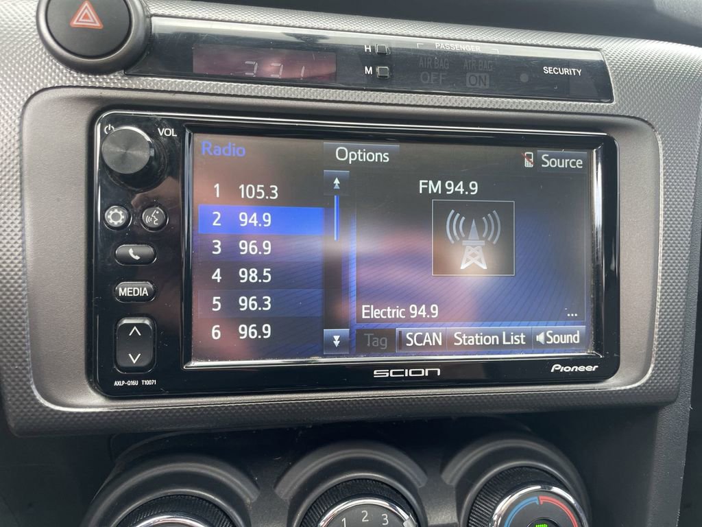 Used 2016 Scion tC image 12