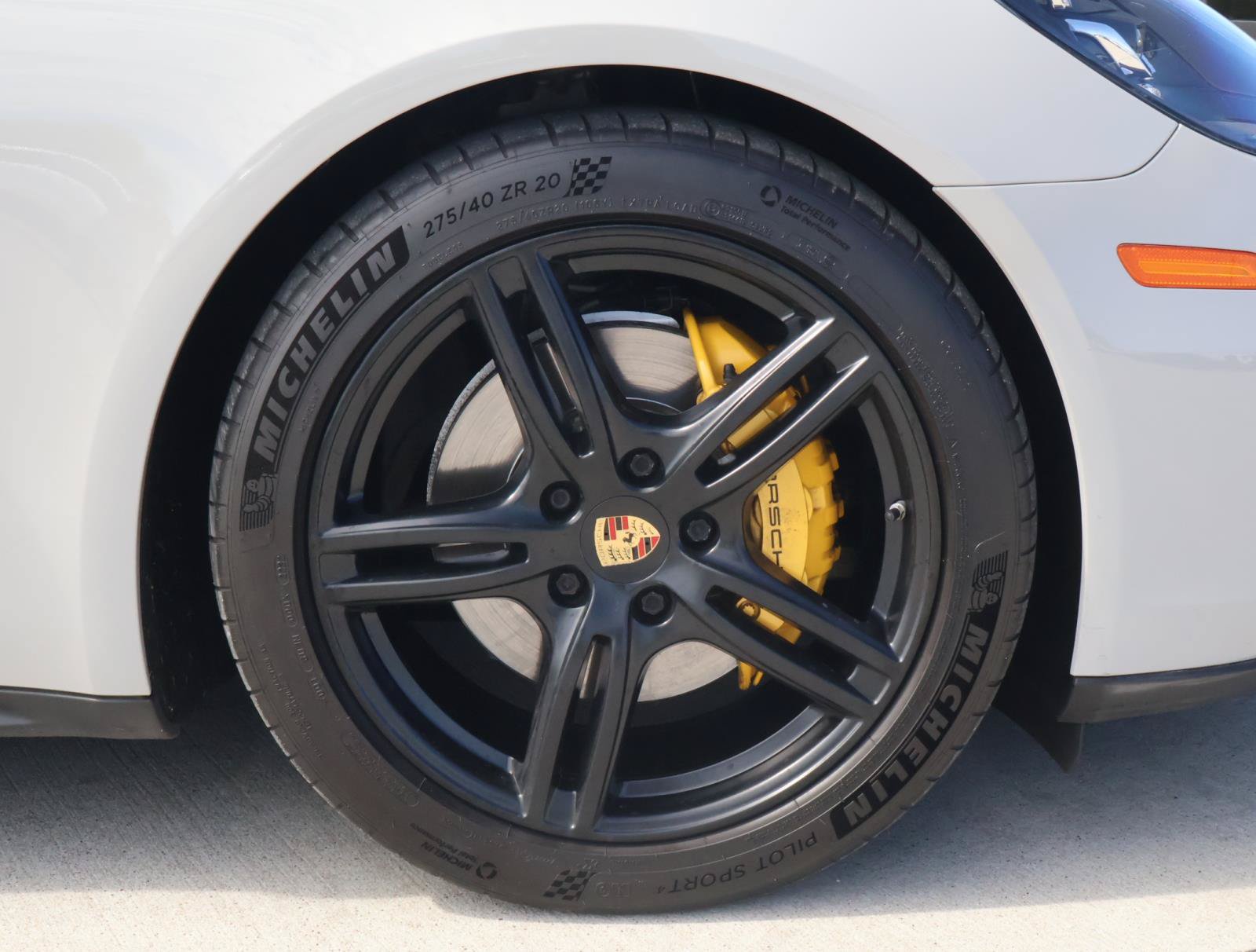 Used 2018 Porsche Panamera 4 AWD/4WD image 9