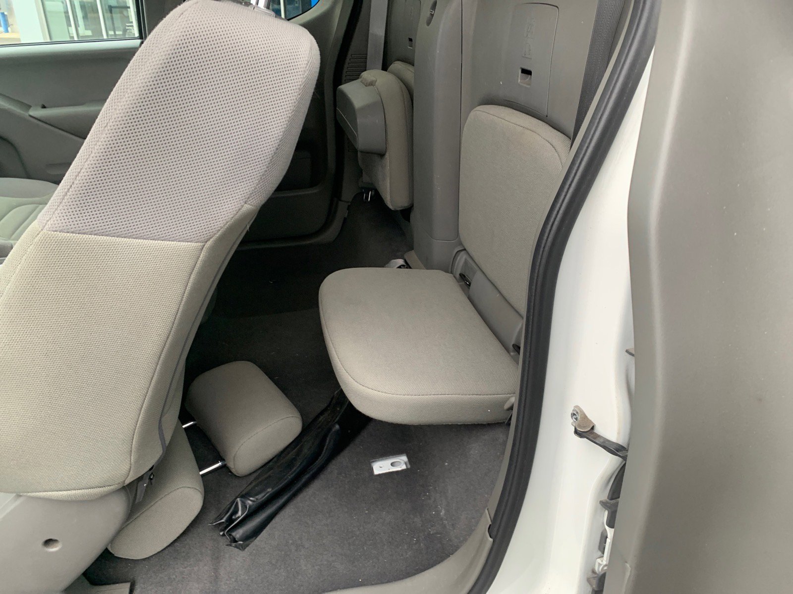 Used 2019 Nissan Frontier S image 6