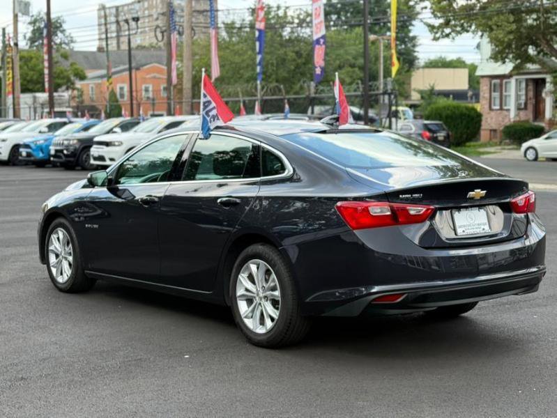 Used 2023 Chevrolet Malibu LT w/ Driver Confidence Package FWD image 9
