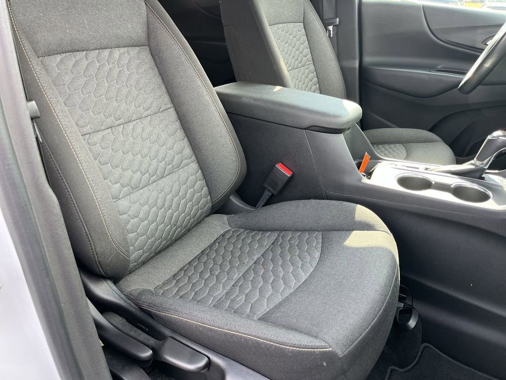 Used 2019 Chevrolet Equinox LT w/ Sun & Navigation Package image 27