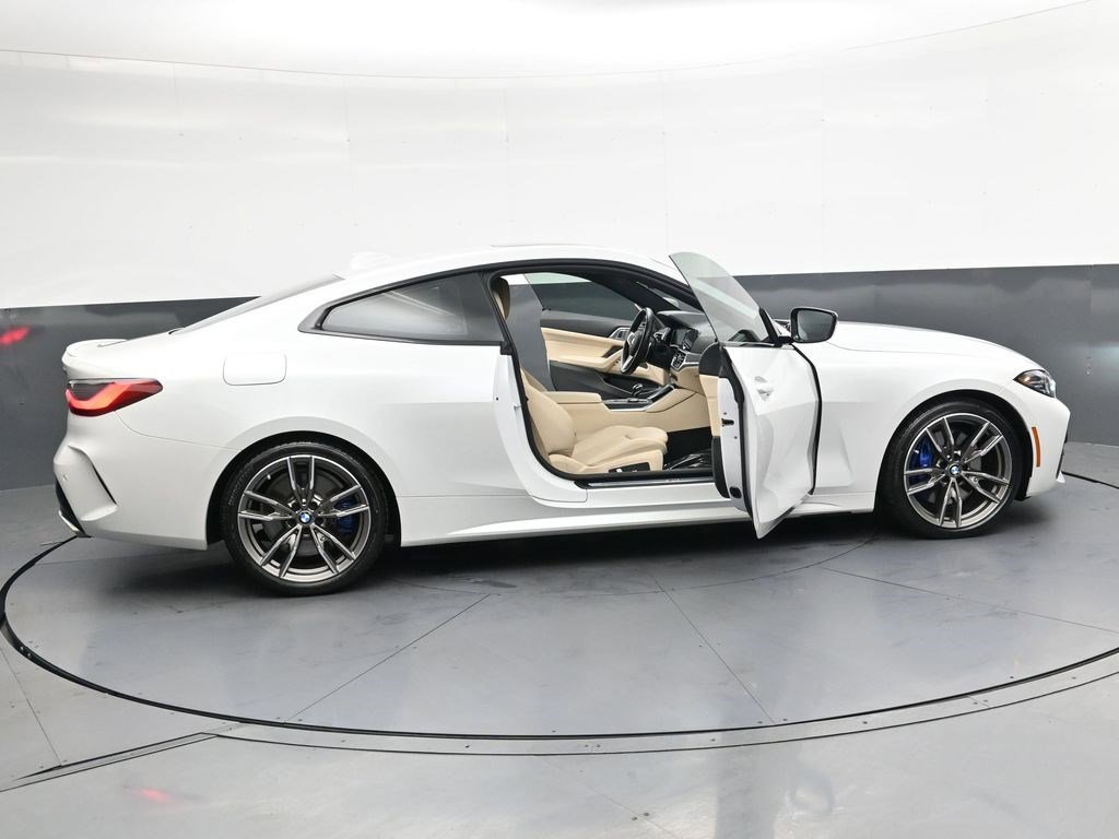 Used 2022 BMW M440i Coupe w/ Premium Package RWD image 35