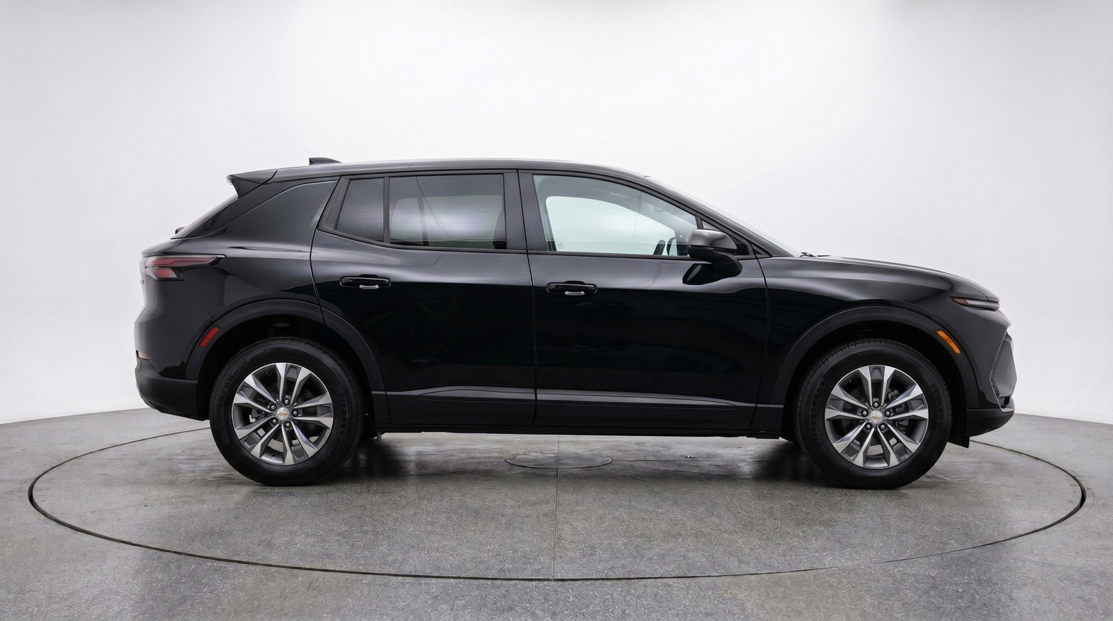 Used 2025 Chevrolet Equinox LT FWD image 11